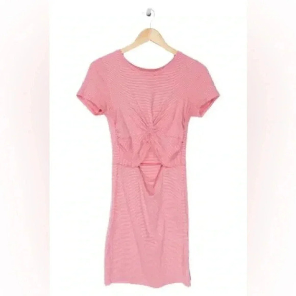 Abercrombie and Fitch red striped‎ dress - Picture 1 of 4